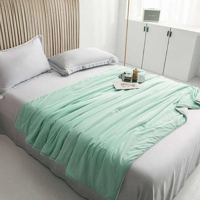 AeroCool - Breathable Bamboo Blanket for Restful Nights