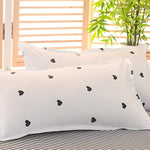 Stylish Duvet Cover Set for Romantic Nights - Heart Design