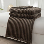 CozyCloud - Fluffy Sofa Blanket for Moments of Well-being