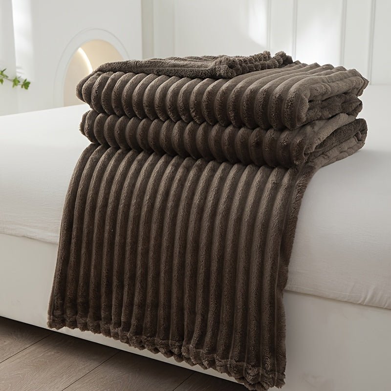 CozyCloud - Fluffy Sofa Blanket for Moments of Well-being