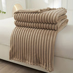 CozyCloud - Fluffy Sofa Blanket for Moments of Well-being