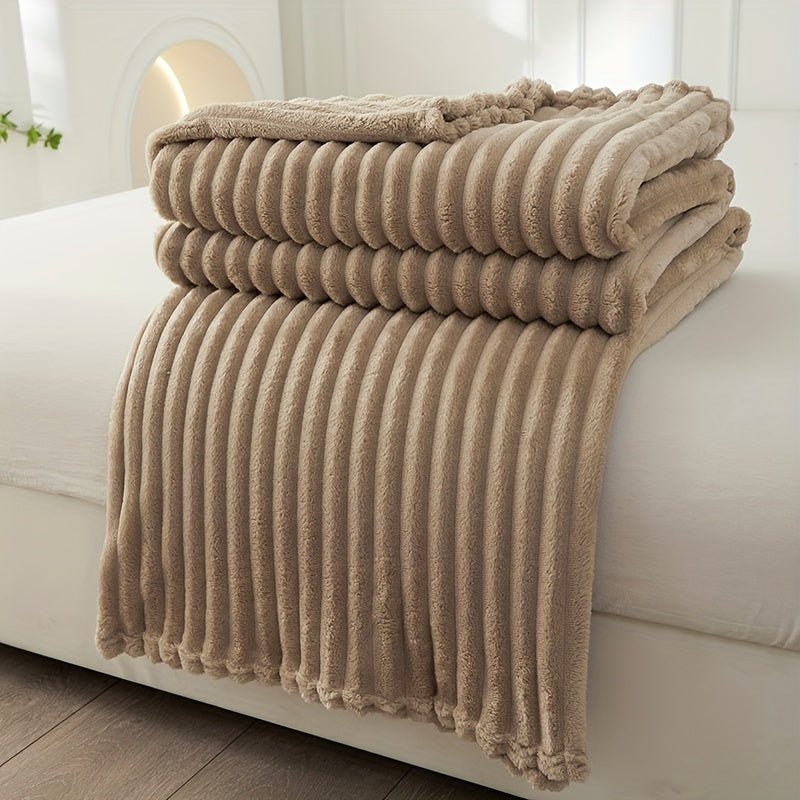 CozyCloud - Fluffy Sofa Blanket for Moments of Well-being