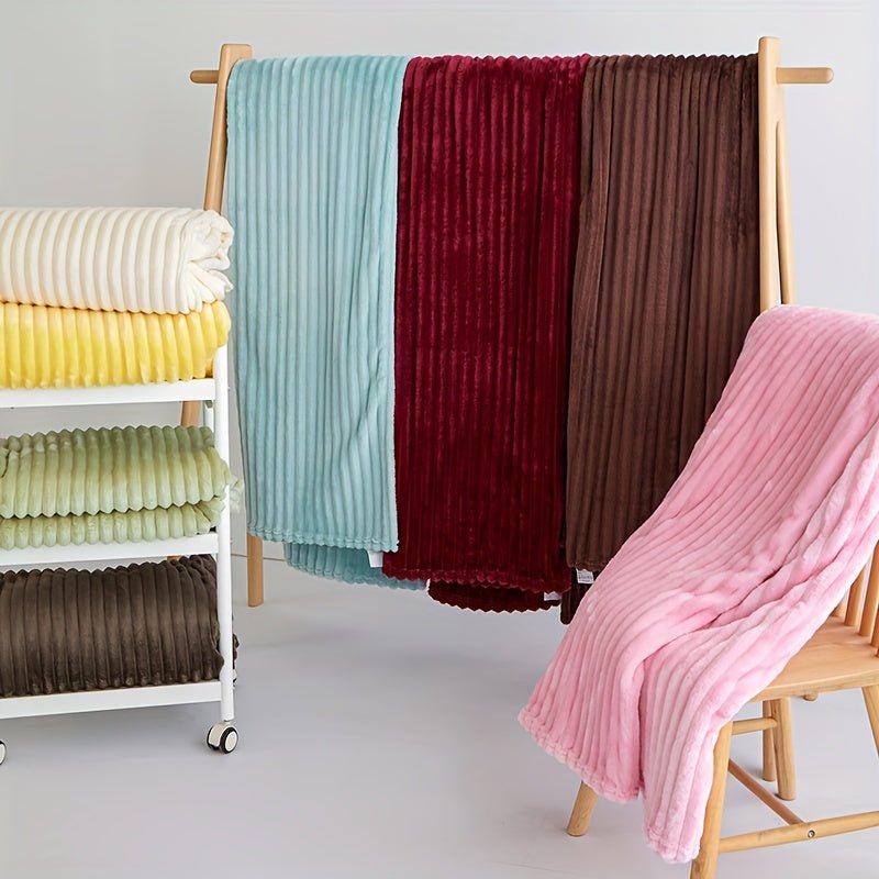 CozyCloud - Fluffy Sofa Blanket for Moments of Well-being