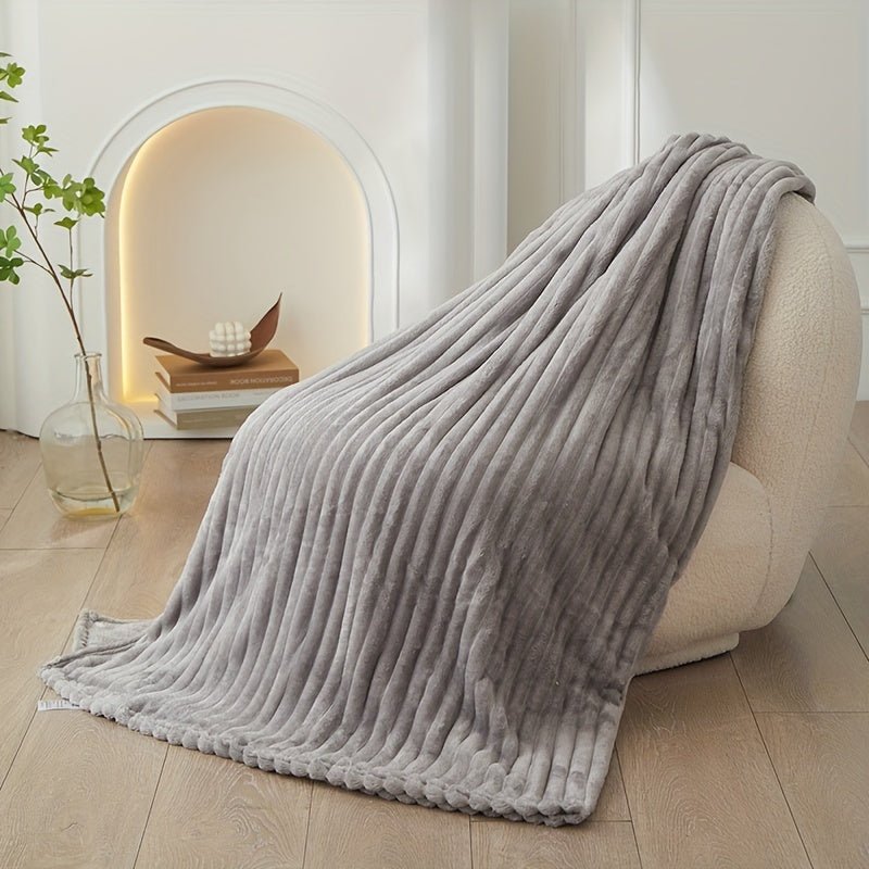 CozyCloud - Fluffy Sofa Blanket for Moments of Well-being