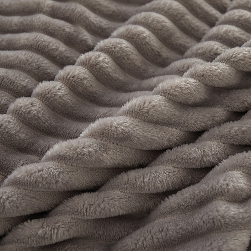 CozyCloud - Fluffy Sofa Blanket for Moments of Well-being