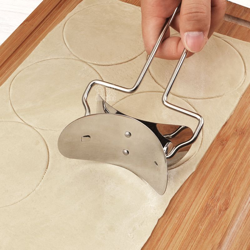 Praktischer Edelstahl Ravioli Maker – Perfekte Teigtaschen leicht gemacht