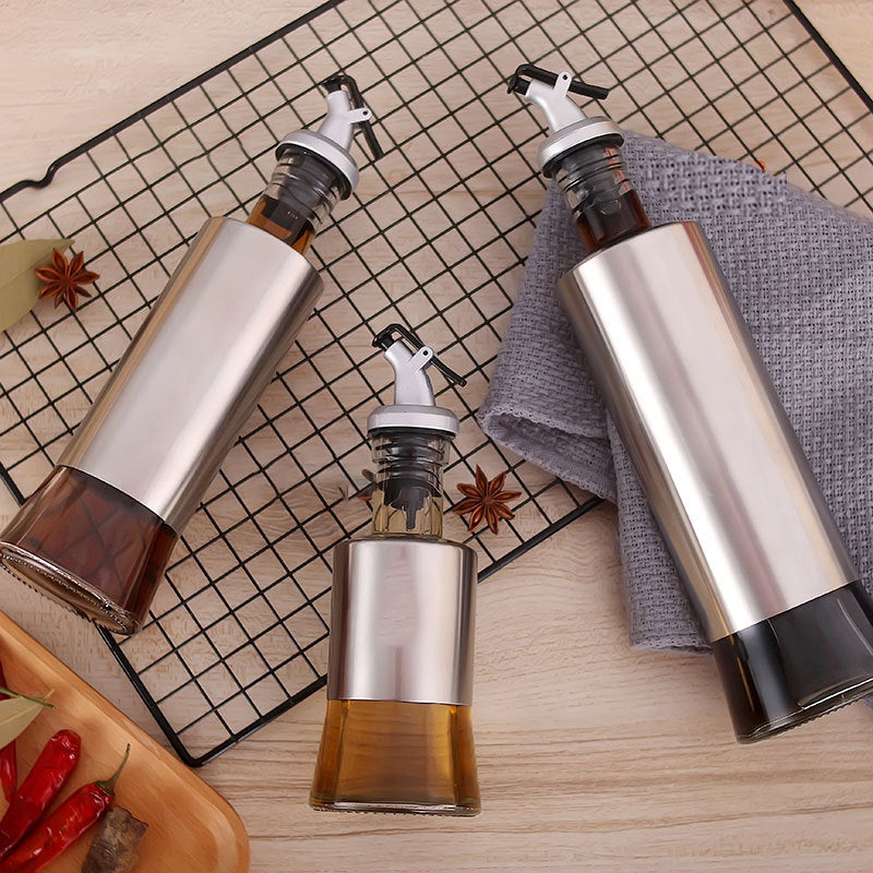 Eleganter Edelstahl-Ölspender mit Glasbehälter für die Küche