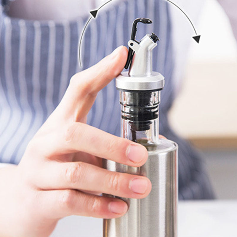 Eleganter Edelstahl-Ölspender mit Glasbehälter für die Küche
