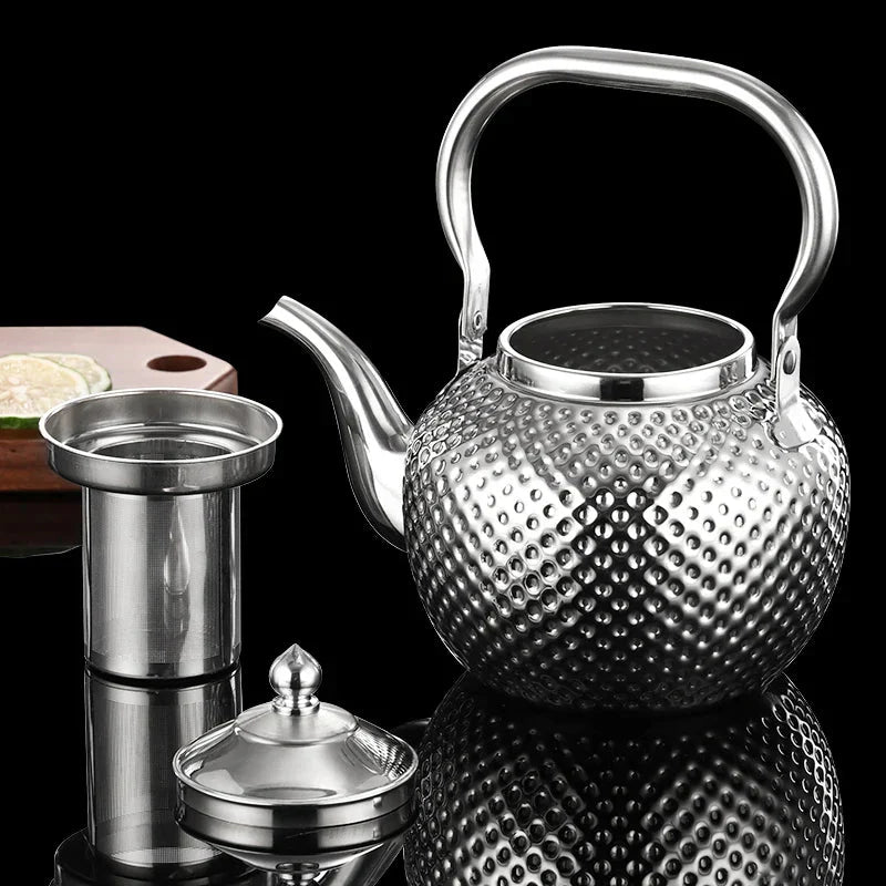 Elegante Edelstahl Teekanne mit abnehmbarem Filter | Teekraft