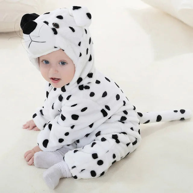Flauschiger Tier-Strampler für Babys | Wolklin Overall