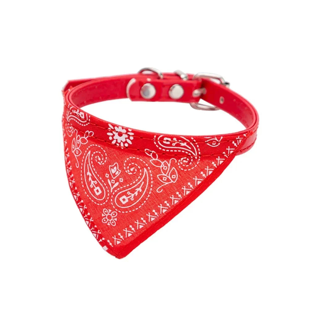 Feline Fashion Bandana Collar - Trendy Pet Accessory