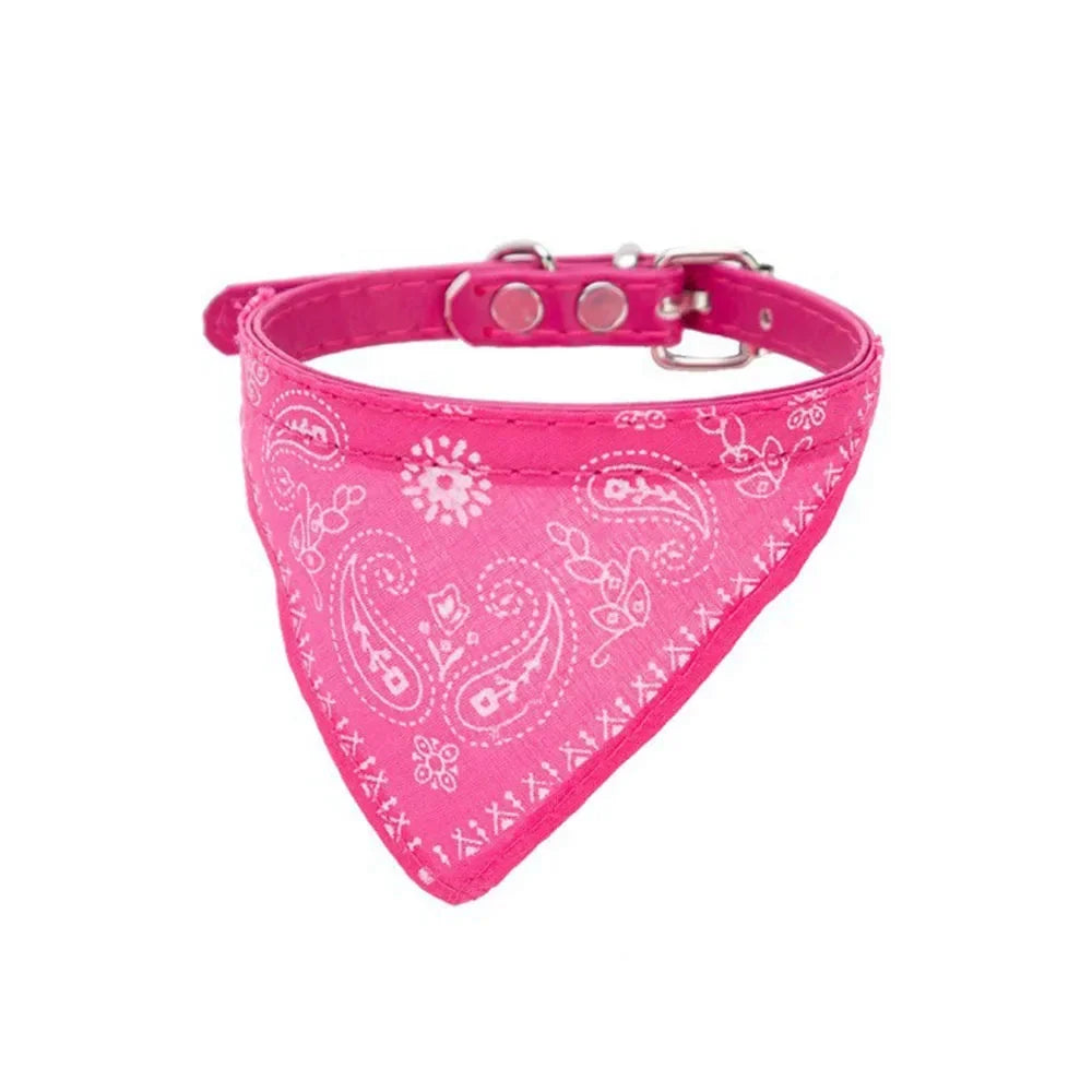 Feline Fashion Bandana Collar - Trendy Pet Accessory
