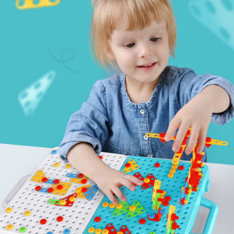 Spielzeugbox für kreative Montagen