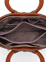 Elegant leather bag with practical shoulder strap