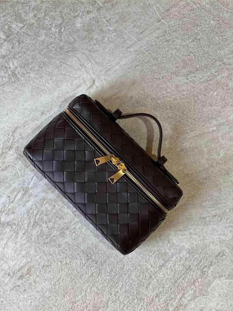 Elegant Hand-Woven Bag for Stylish Women