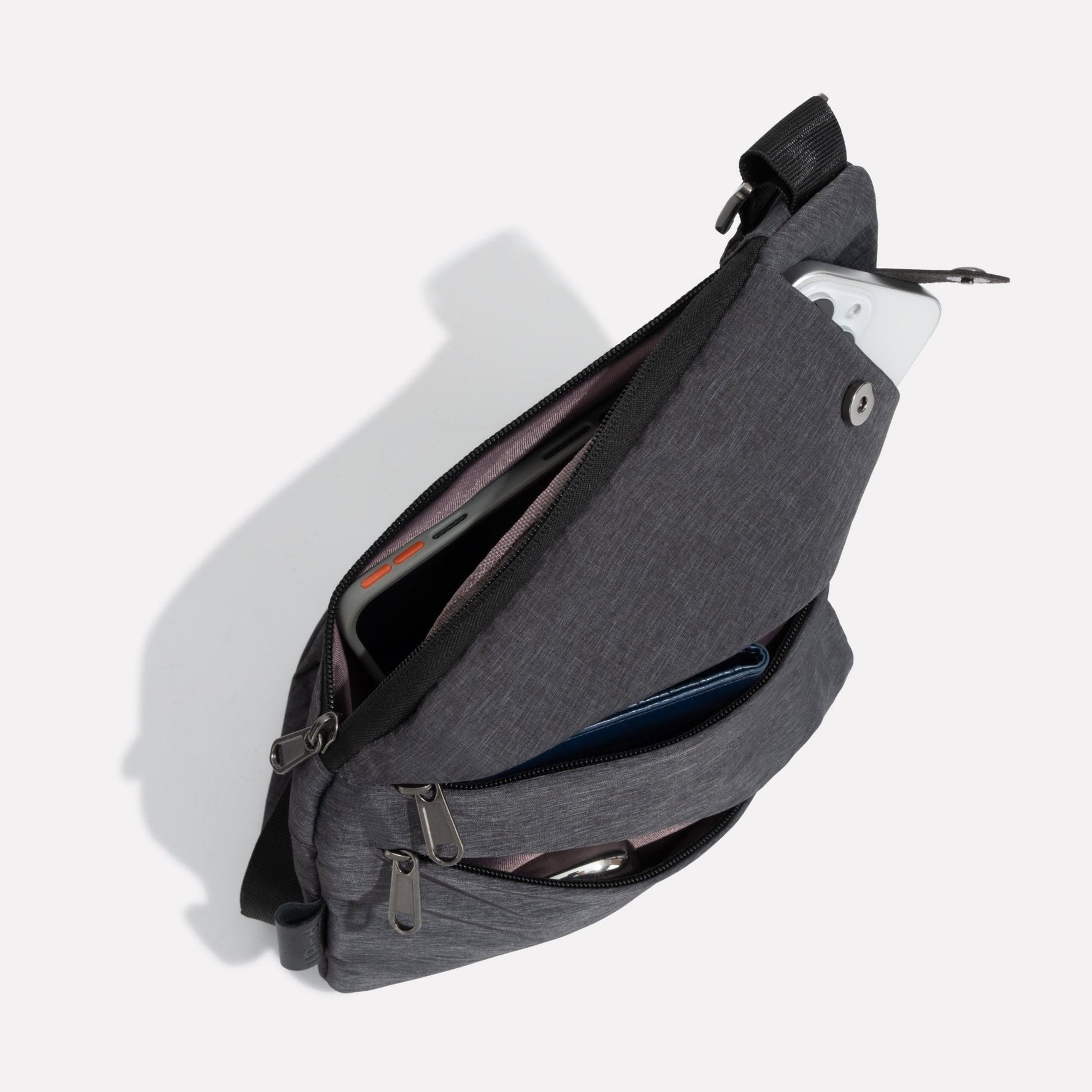 Security Travel Bag - Water-repellent and Anti-theft