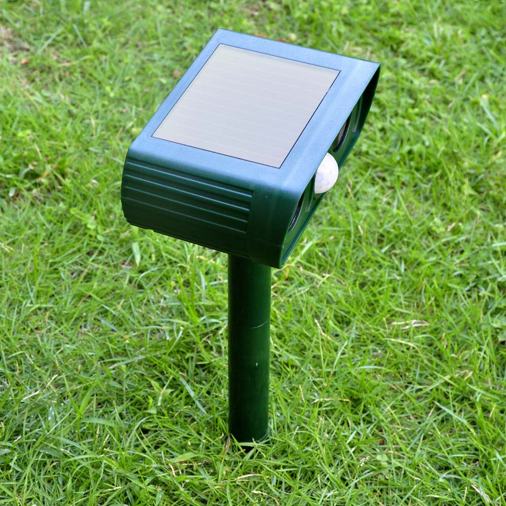 Pet-Friendly Solar Ultrasonic Animal Repeller for Your Garden