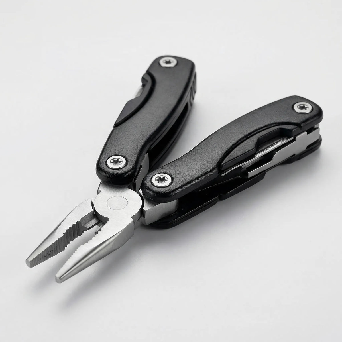 Multi-Tool with 9 Functions for Everyday Use – Folding Design