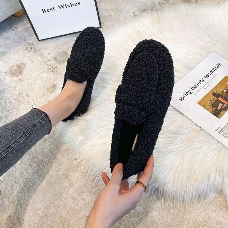 Warm and Comfortable House Slippers for All Seasons