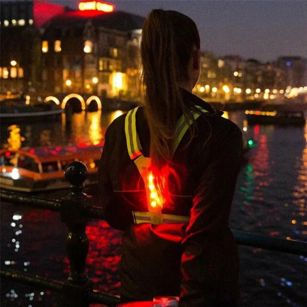 Reflective Running Vest for Unisex - LED Safety Gear for Nighttime