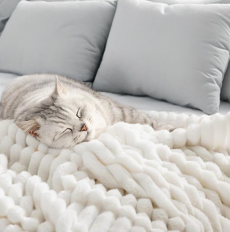 Superweiche Fleece-Decke – Gemütlich, Leicht & Warm für Jede Jahreszeit