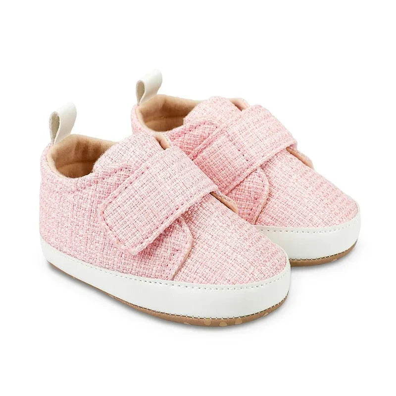 Praktische Kinderschuhe mit Klettverschluss – Bequem für den Alltag