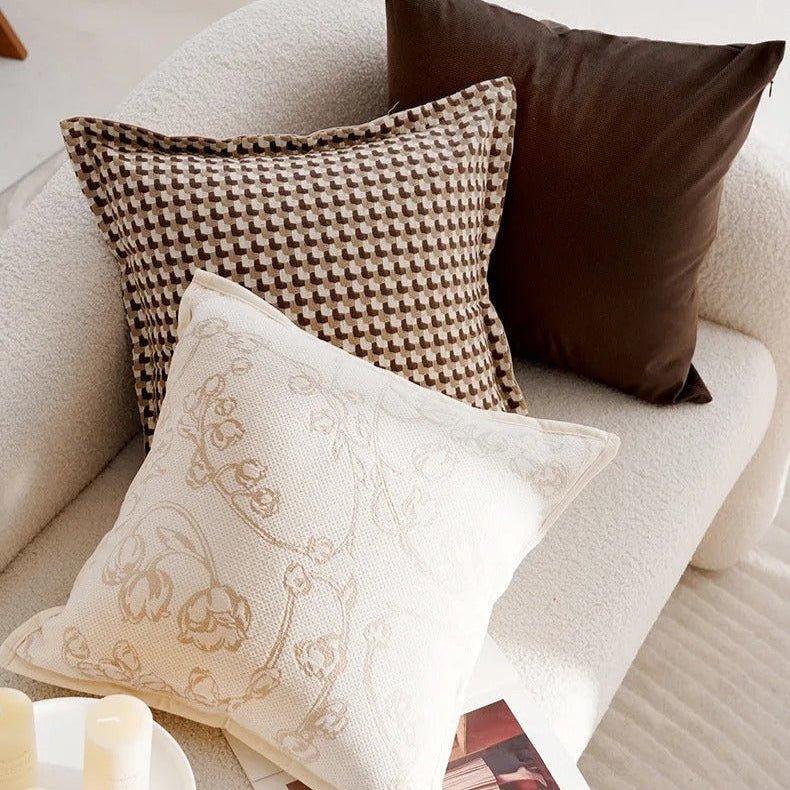 Luxurious pillowcases with stylish jacquard pattern