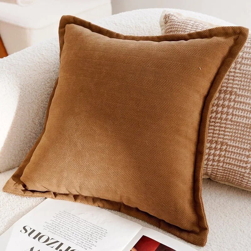 Luxurious pillowcases with stylish jacquard pattern