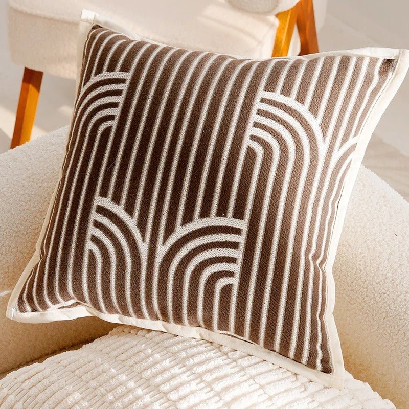 Luxurious pillowcases with stylish jacquard pattern