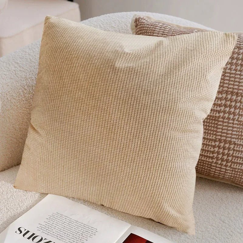Luxurious pillowcases with stylish jacquard pattern