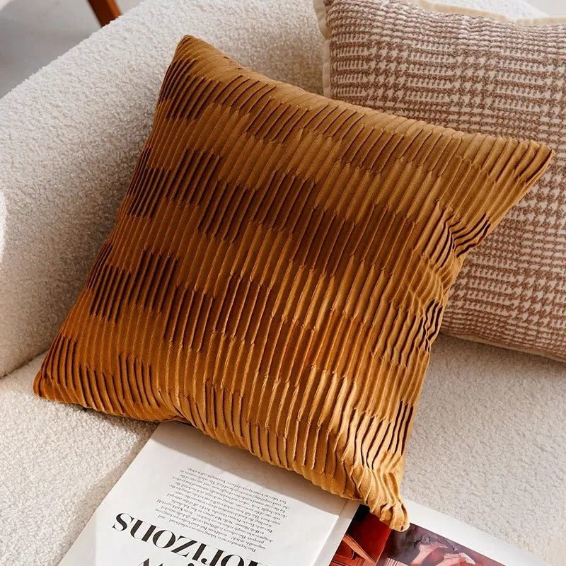 Luxurious pillowcases with stylish jacquard pattern
