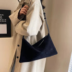 Retro-Stylish Shoulder Bag for Modern Trendsetters