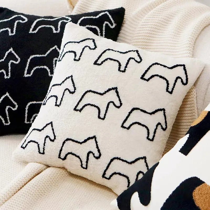 Cozy cushion cover with a playful animal motif for your home
