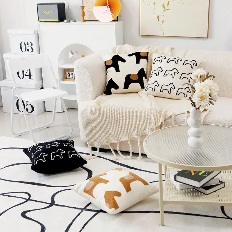 Cozy cushion cover with a playful animal motif for your home