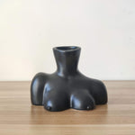 Feminine Eleganz | Figurative Blumenvase für Ihr Zuhause