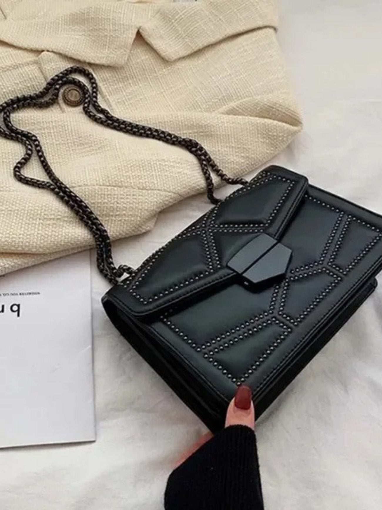 Elysia - Stylish Shoulder Bag for Every Occasion