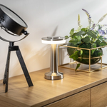 Elegante Wireless Tischlampe - LumiGlow