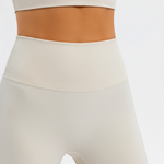 Seamless Activewear Set for Women – Top and Leggings