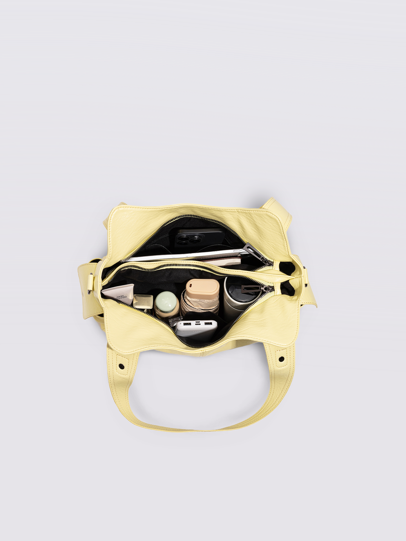 Stylische Handtasche mit mehreren Fächern und abnehmbarem Schultergurt