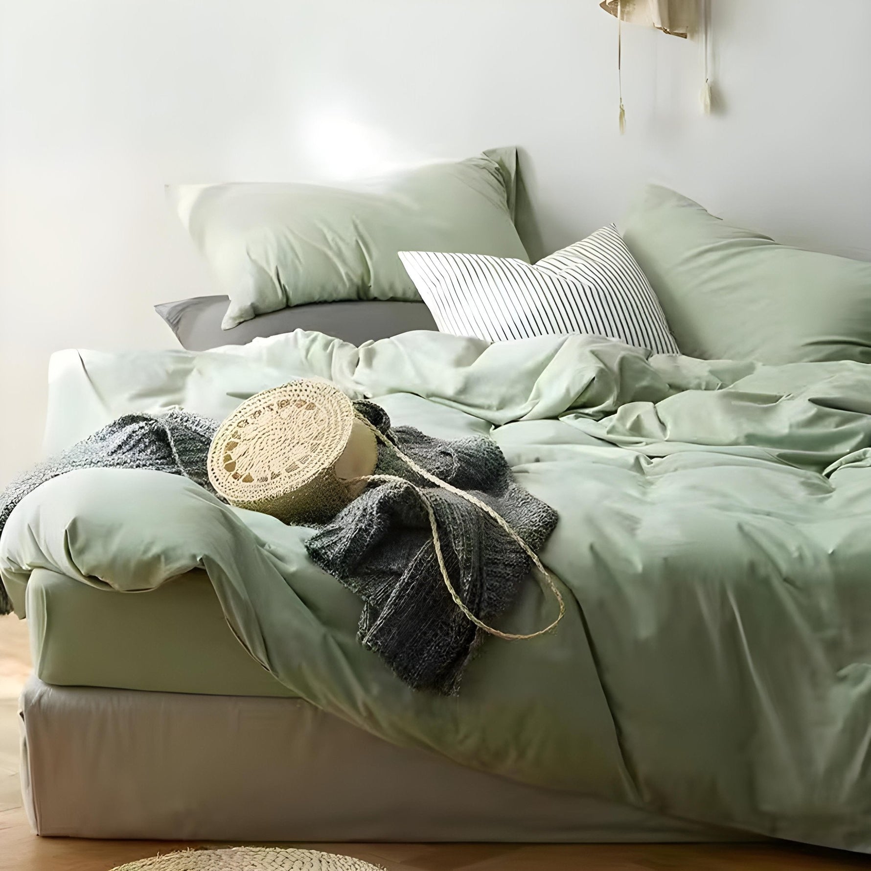 Fresh Mint Green Duvet Cover Set - Comfortable & Breathable